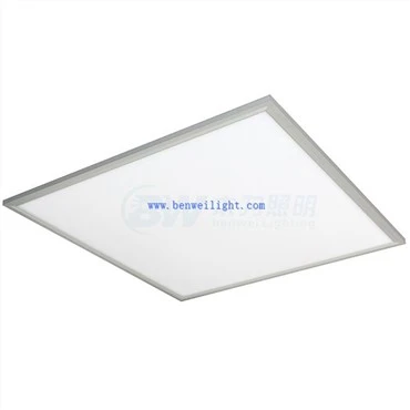 2x4 plokščias LED paviršinis montavimas