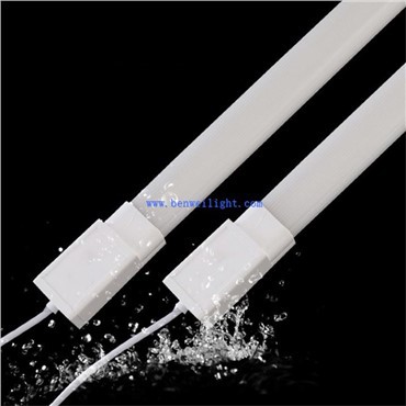 Led juostiniai šviestuvai vėsesnėms durims