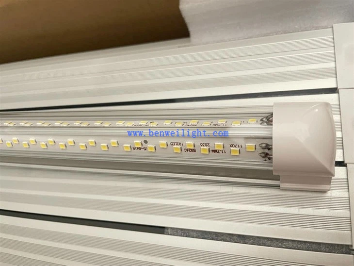 72 W V formos 8 pėdų LED fluorescencinės lemputės