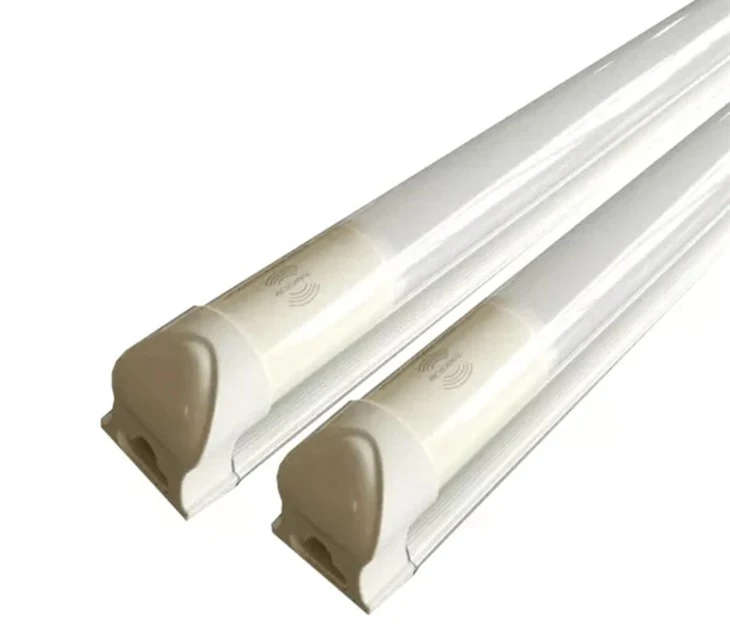 LED vamzdžiai su integruotu mikrobangų jutikliu